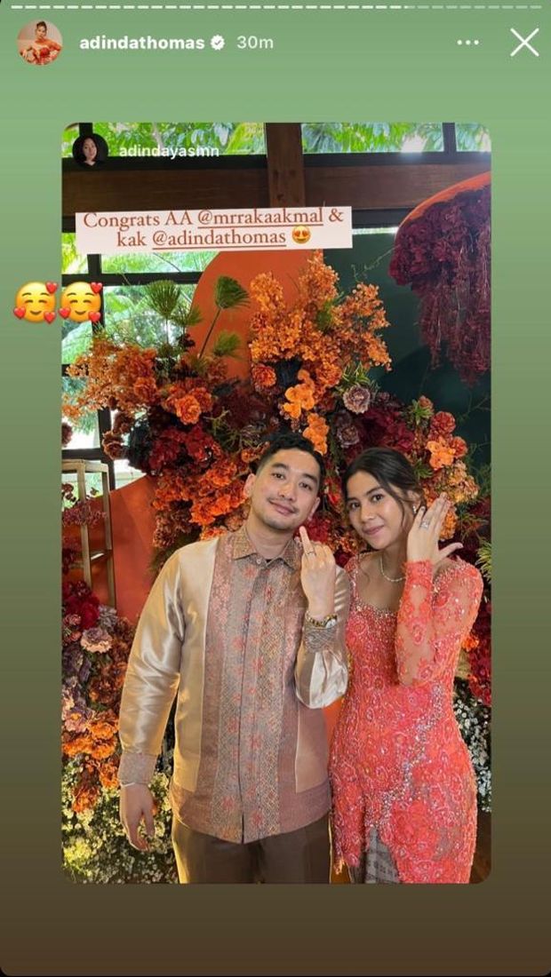 Momen lamaran Adinda Thomas dan Raka Akmal