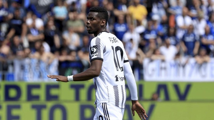BERGAMO, ITALY - MAY 07: Paul Pogba of Juventus FC gestures during the Serie A match between Atalanta BC and Juventus at Gewiss Stadium on May 07, 2023 in Bergamo, Italy. (Photo by Giuseppe Cottini/Getty Images)