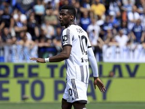 Pogba Dinilai Tak Akan Sanggup Main di Inggris Lagi Pogba Dinilai Tak Akan Sanggup Main di Inggris Lagi