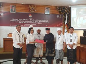 Sekjen Bali Shanti Daftar DPD, Siapkan Konvoi 800 Pendukung Sekjen Bali Shanti Daftar DPD, Siapkan Konvoi 800 Pendukung