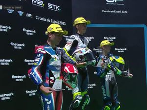 Pertamina Mandalika SAG Racing Team Naik Podium di Moto2 Portugal