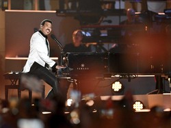 Lionel Richie Terguncang Masuk Rumah Sakit Lagi