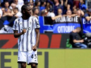 Juventus Tak Lepas Iling-Junior ke Timnas Inggris untuk Piala Dunia U-20 Juventus Tak Lepas Iling-Junior ke Timnas Inggris untuk Piala Dunia U-20