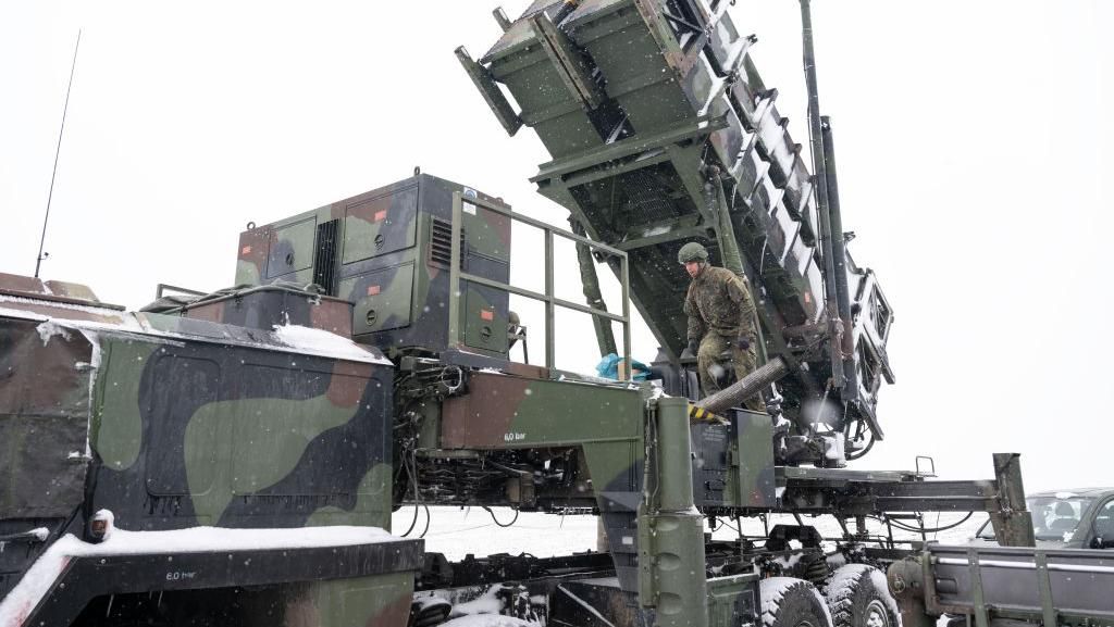 Penampakan Rudal Patriot yang Rontokkan Rudal Canggih Rusia Penampakan Rudal Patriot yang Rontokkan Rudal Canggih Rusia