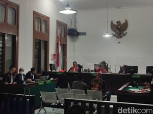 Sidang Kasus Suap Hakim MA, Saksi Dicecar Jaksa KPK