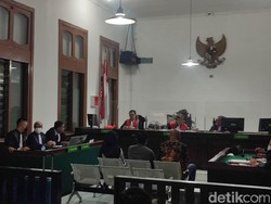 Sidang Kasus Suap Hakim MA, Saksi Dicecar Jaksa KPK