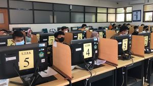 Potret UTBK-SNBT 2023 Hari Pertama di UNY, Begini Suasananya