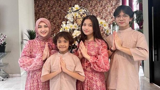 6 Potret Terbaru Indriani Hadi Eks Istri Sahrul Gunawan