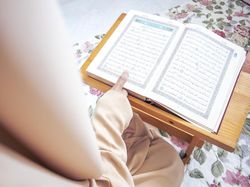 Surah Al-Kahfi Ayat 1, Allah Turunkan Al-Quran Sebagai Kitab yang Lurus