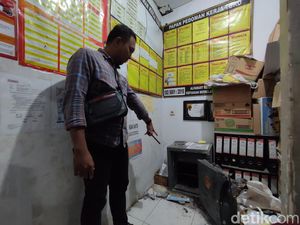 Brankas Minimarket di Mojokerto Dibobol Maling, Uang Rp 92 Juta Raib Brankas Minimarket di Mojokerto Dibobol Maling, Uang Rp 92 Juta Raib
