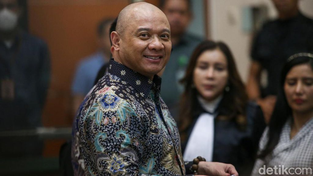Semringah Irjen Teddy Minahasa Lolos Hukuman Mati Kasus Narkoba Semringah Irjen Teddy Minahasa Lolos Hukuman Mati Kasus Narkoba