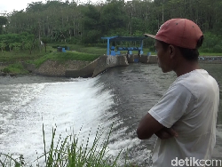 Semburan Air di Lumajang Bukan Fenomena Alam Tapi Cekungan DAM Bocor
