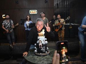 Bikin Gemes! Kue Ulang Tahun Gading Marten ke-41