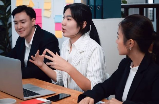 Gigih mencapai cita-cita. foto freepik.com: biancoblue Gigih mencapai cita-cita. foto freepik.com: biancoblue