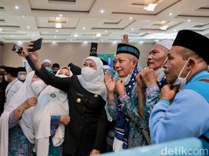 Gubernur Khofifah Siapkan Pelayanan Terbaik Untuk 35 Ribu CJH Asal Jatim Gubernur Khofifah Siapkan Pelayanan Terbaik Untuk 35 Ribu CJH Asal Jatim