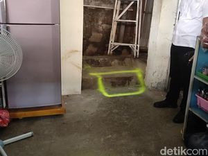 Jejak Darah Pemilik Depot Air Isi Ulang Dibunuh Pakai Linggis hingga Dicor