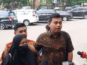 Siap Adu Bukti, Pihak Korban Hadiri Gelar Kasus Kecelakaan Anak Ira Riswana Siap Adu Bukti, Pihak Korban Hadiri Gelar Kasus Kecelakaan Anak Ira Riswana