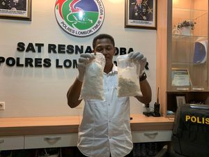 2 Nelayan Temukan 1 Kilogram Kokain, Mengambang Tengah Laut 2 Nelayan Temukan 1 Kilogram Kokain, Mengambang Tengah Laut