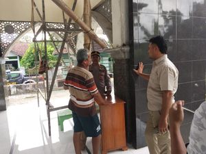 Tak Takut Kualat, Residivis Maling di Kediri Kembali Curi Kotak Amal Tak Takut Kualat, Residivis Maling di Kediri Kembali Curi Kotak Amal