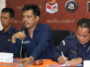 Ketua KPU Pinrang Mundur Usai Terpilih Jadi Komisioner Bawaslu Sulsel Ketua KPU Pinrang Mundur Usai Terpilih Jadi Komisioner Bawaslu Sulsel