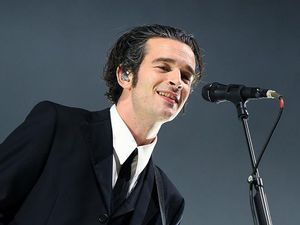 Disindir Taylor Swift di Album Baru, Matty Healy Melamar Kekasihnya Disindir Taylor Swift di Album Baru, Matty Healy Melamar Kekasihnya
