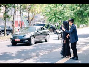 Viral Momen Langka Foto Prewedding Ada Iringan Presiden Lewat di Lampung