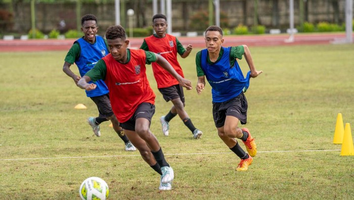 Papua Football Academy memulai seleksi tahun kedua di 7 kota/kabupaten se-Papua