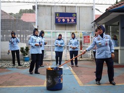 Ponsel-Powerbank Dimusnahakan Lapas Perempuan Bandung