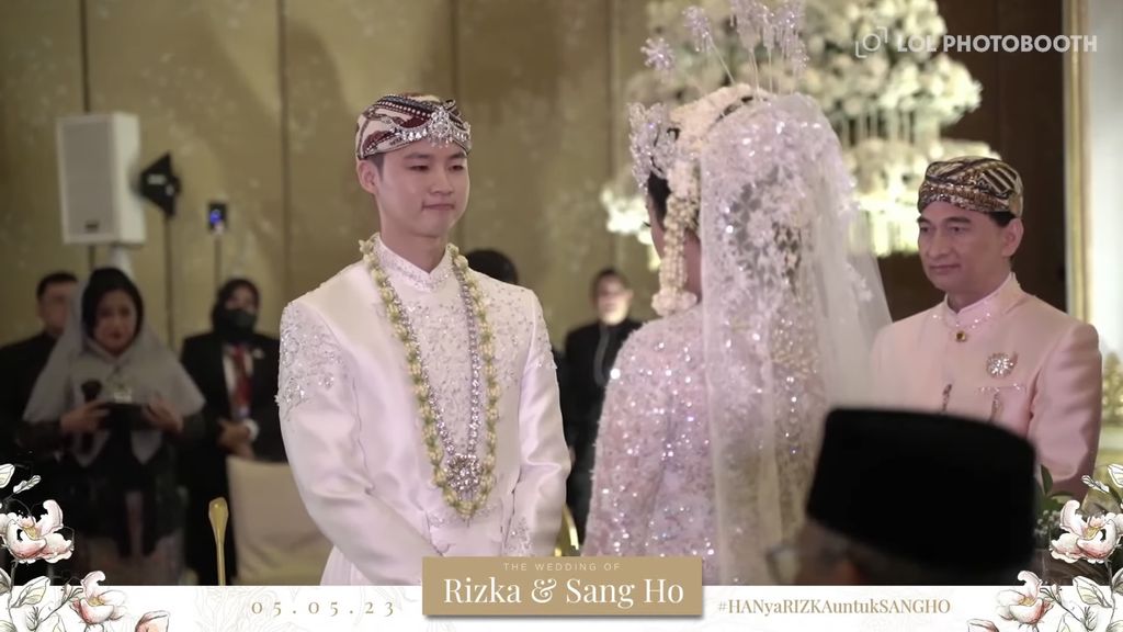 Pernikahan anak Bupati Pandeglang dan YouTuber asal Korea Pernikahan anak Bupati Pandeglang dan YouTuber asal Korea.