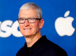 Gegara Ancaman Donald Trump, CEO Apple Terus Kunjungi China