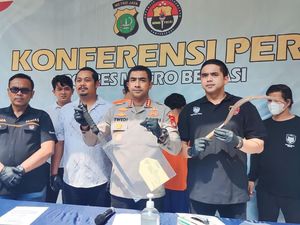 Begal Sadis di Bekasi Dibekuk Polisi, Modusnya Pepet-Bacok Korban