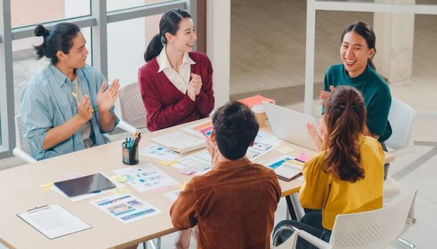 Punya ide inovatif. foto freepik.com: tirachardz Punya ide inovatif. foto freepik.com: tirachardz