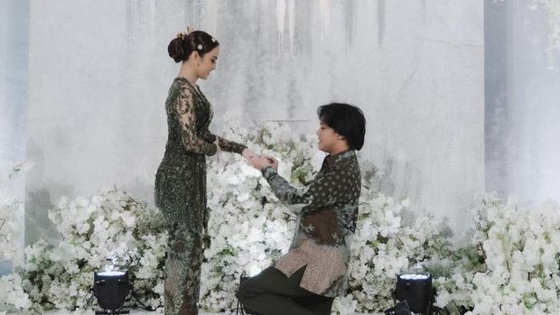 Kemesraan Rizky Febian dengan Mahalini.