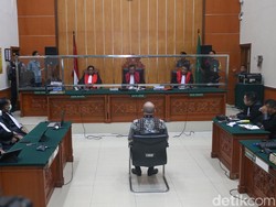 Irjen Teddy Lolos dari Hukuman Mati, Jaksa Pikir-pikir Banding