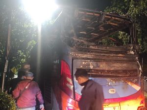 Bus Bawa 23 Penumpang di Sidrap Terbakar Diduga Akibat Korsleting
