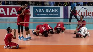 Sujud Syukur Timnas Voli Putra Indonesia Sabet Emas SEA Games 2023