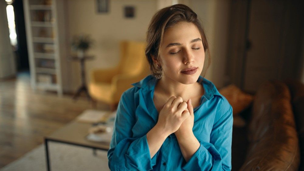 Afirmasi Positif yang Bantu Istirahat Malam Lebih Nyenya/Foto:Freepik.com/Karlyukav