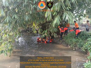 Anak 7 Tahun Hanyut di Sungai Pondok Aren Ditemukan Tewas