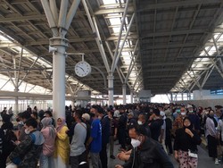 Auto Sesak di Stasiun Manggarai Saat Jam Pulang Kantor