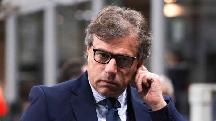 MILAN, ITALY - APRIL 12: Cristiano Giuntoli SSC Napoli Director of Sport prior to the UEFA Champions League quarterfinal first leg match between AC Milan and SSC Napoli at Giuseppe Meazza Stadium on April 12, 2023 in Milan, Italy. (Photo by Jonathan Moscrop/Getty Images)