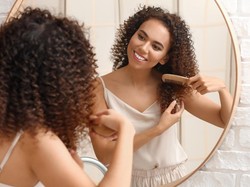 Merawat Rambut Curly Nggak Susah Kok, Simak Caranya agar Tetap Indah