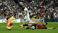 Karim Benzema (Real Madrid) di posisi kedua dengan delapan gol. Lewandowski punya kans untuk mengejarnya, karena Barca hadapi Inter di semifinal musim ini (AP)