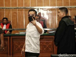 AKBP Dody Tetap Dihukum 17 Tahun Penjara di Kasus Teddy Minahasa AKBP Dody Tetap Dihukum 17 Tahun Penjara di Kasus Teddy Minahasa