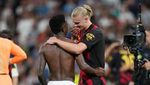Vinicius dan Haaland... Berpelukan