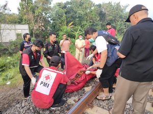 Seorang Nenek Tewas Tertabrak Kereta Api di Wonotolo Sragen Seorang Nenek Tewas Tertabrak Kereta Api di Wonotolo Sragen