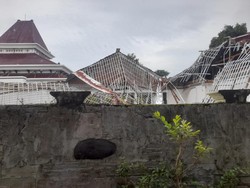 Atap Gedung Korpri Pemkab Tuban Ambruk padahal Baru Direhab Tahun Lalu
