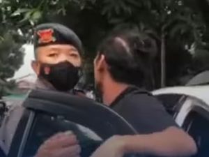 5 Fakta Sopir Mobil Gigit Petugas gegara Parkir Liar Berakhir Didenda 5 Fakta Sopir Mobil Gigit Petugas gegara Parkir Liar Berakhir Didenda