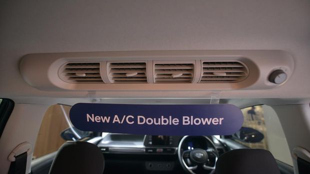 Hyundai Stargazer varian terbawah Active mendapat penyegaran berupa tambahan AC double blower dan pelek alloy 15 inci. Model baru ini meluncur pada Rabu (10/5/2023).