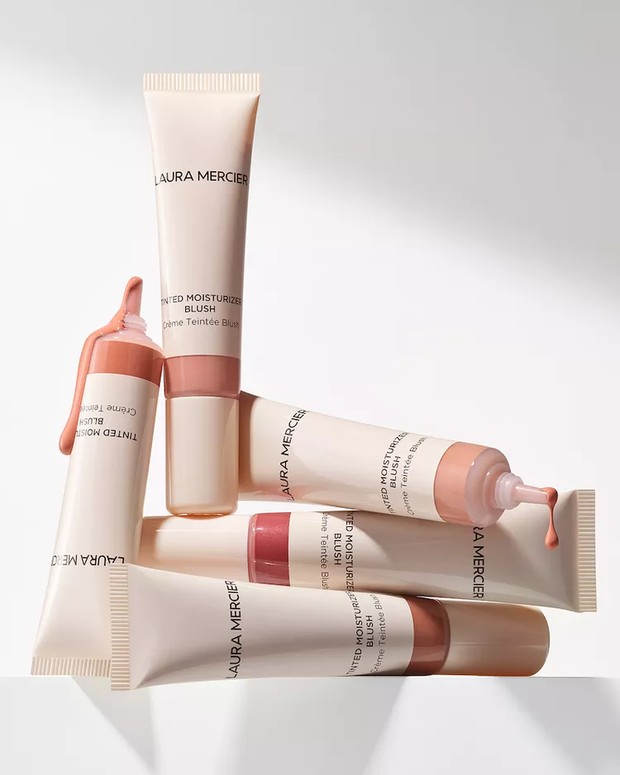 Ilustrasi tinted moisturizer.