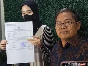 Inara Rusli Pegang Sederet Bukti Perselingkuhan Virgoun Inara Rusli Pegang Sederet Bukti Perselingkuhan Virgoun